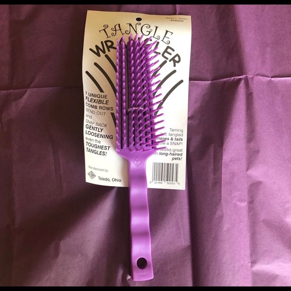 COPY - Sale! ๐ 2 for $5 -Pet Tangle Wrangler Brush - Picture 4 of 5